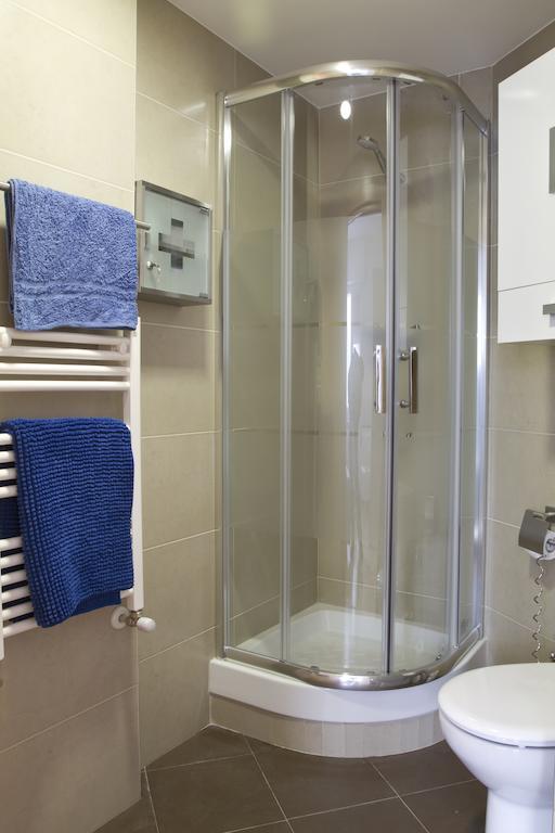 Apartamentos Grosen Сан-Себастьян Номер фото